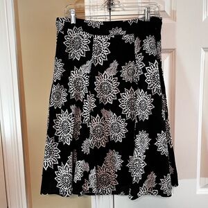 N Y & Co skirt